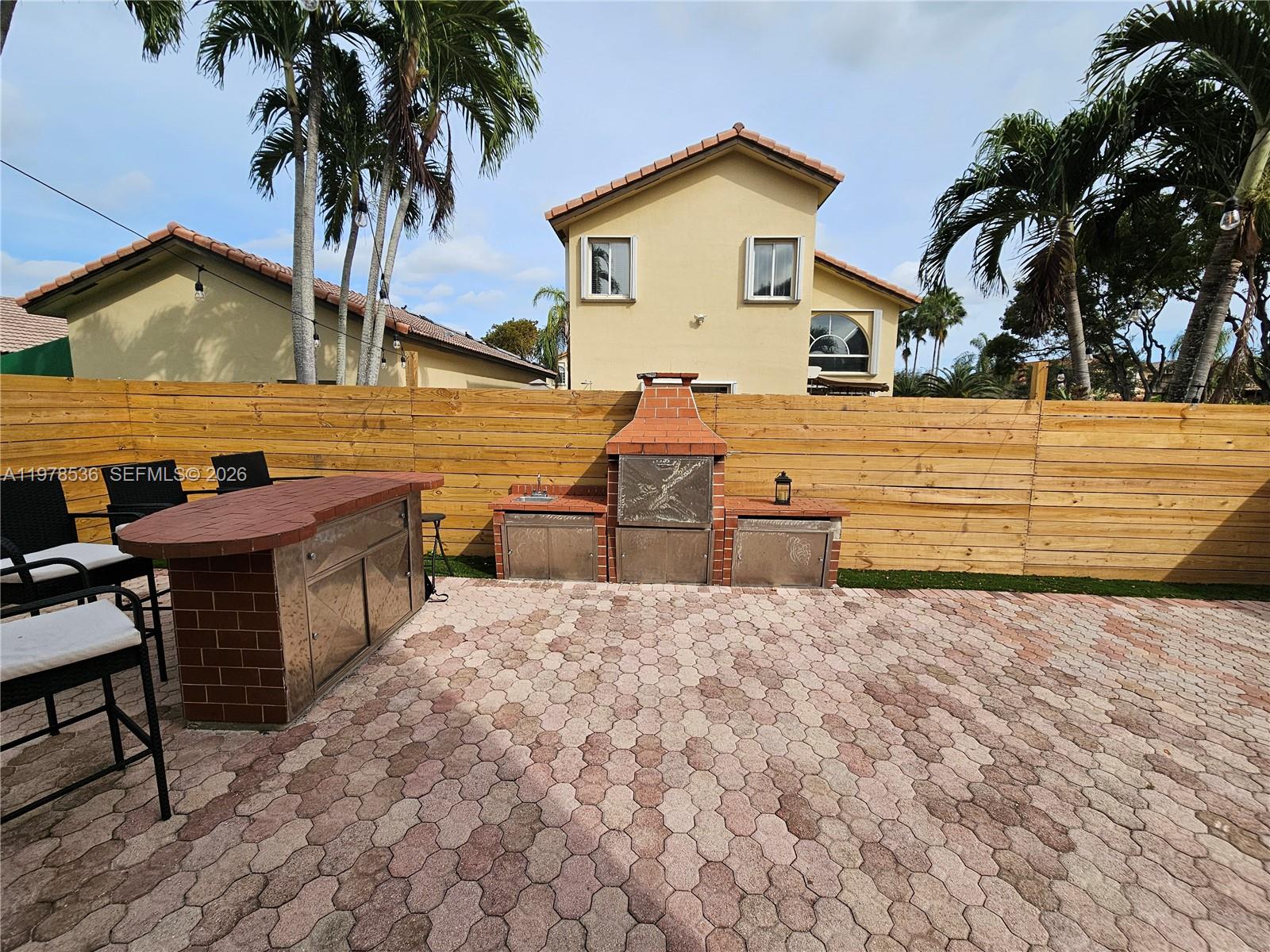 DORAL LANDINGS EAST - Residential Lease