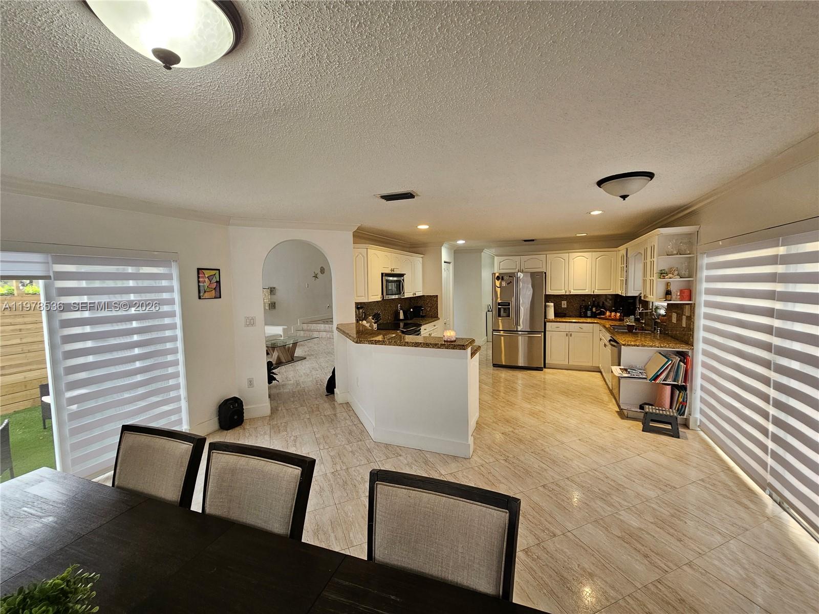 DORAL LANDINGS EAST - Residential Lease