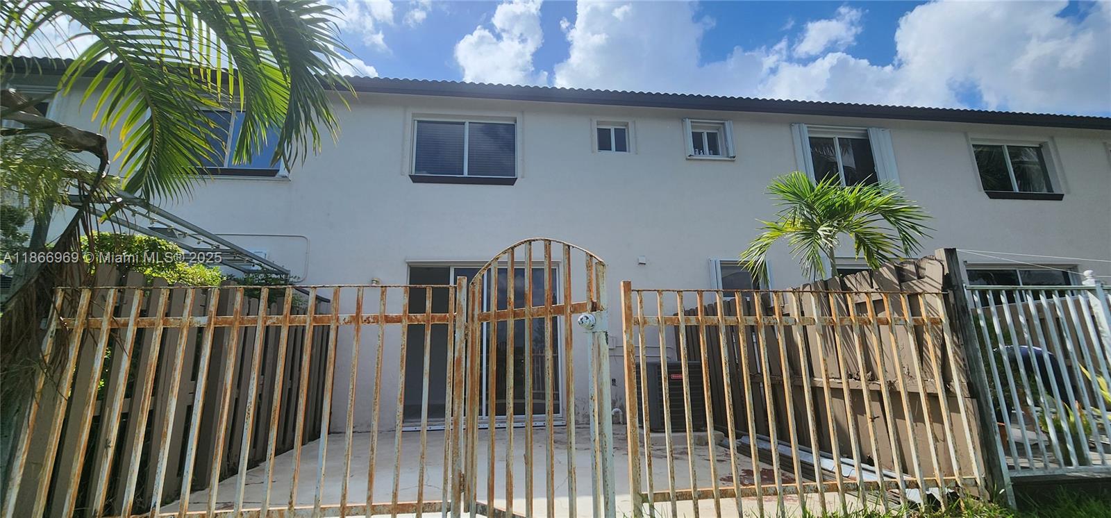 TIFFANY LAKES CONDO - Residential Lease