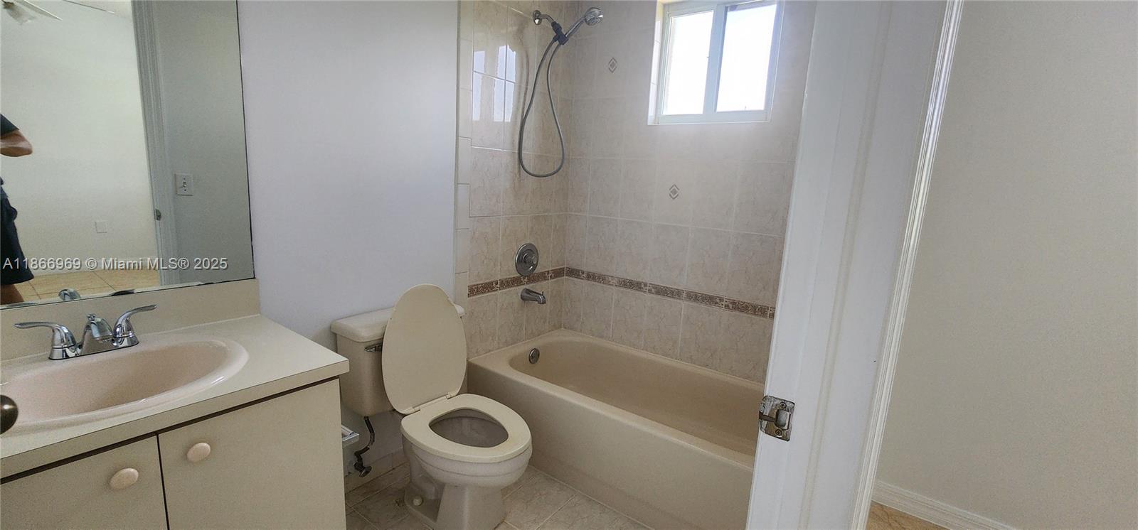 TIFFANY LAKES CONDO - Residential Lease