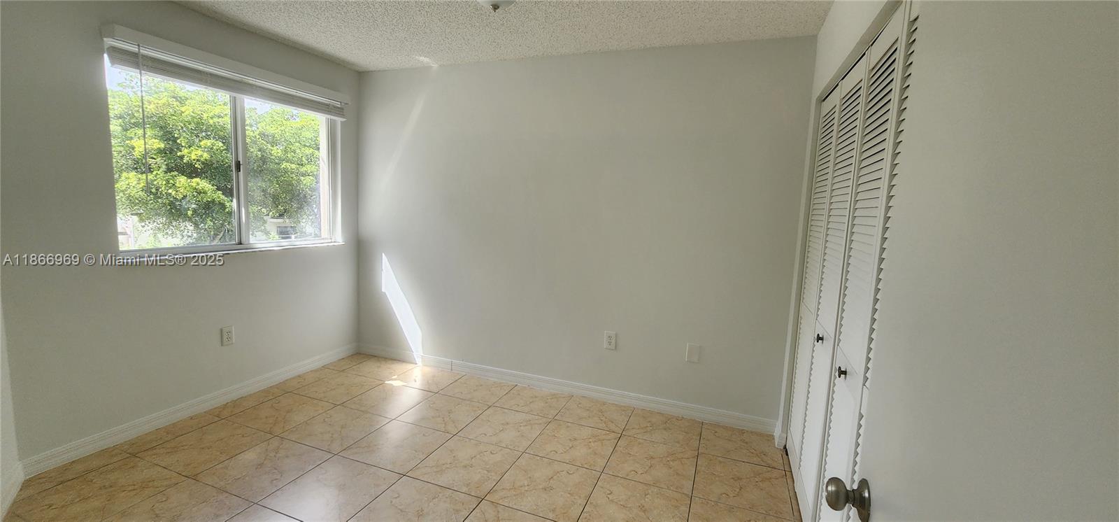 TIFFANY LAKES CONDO - Residential Lease