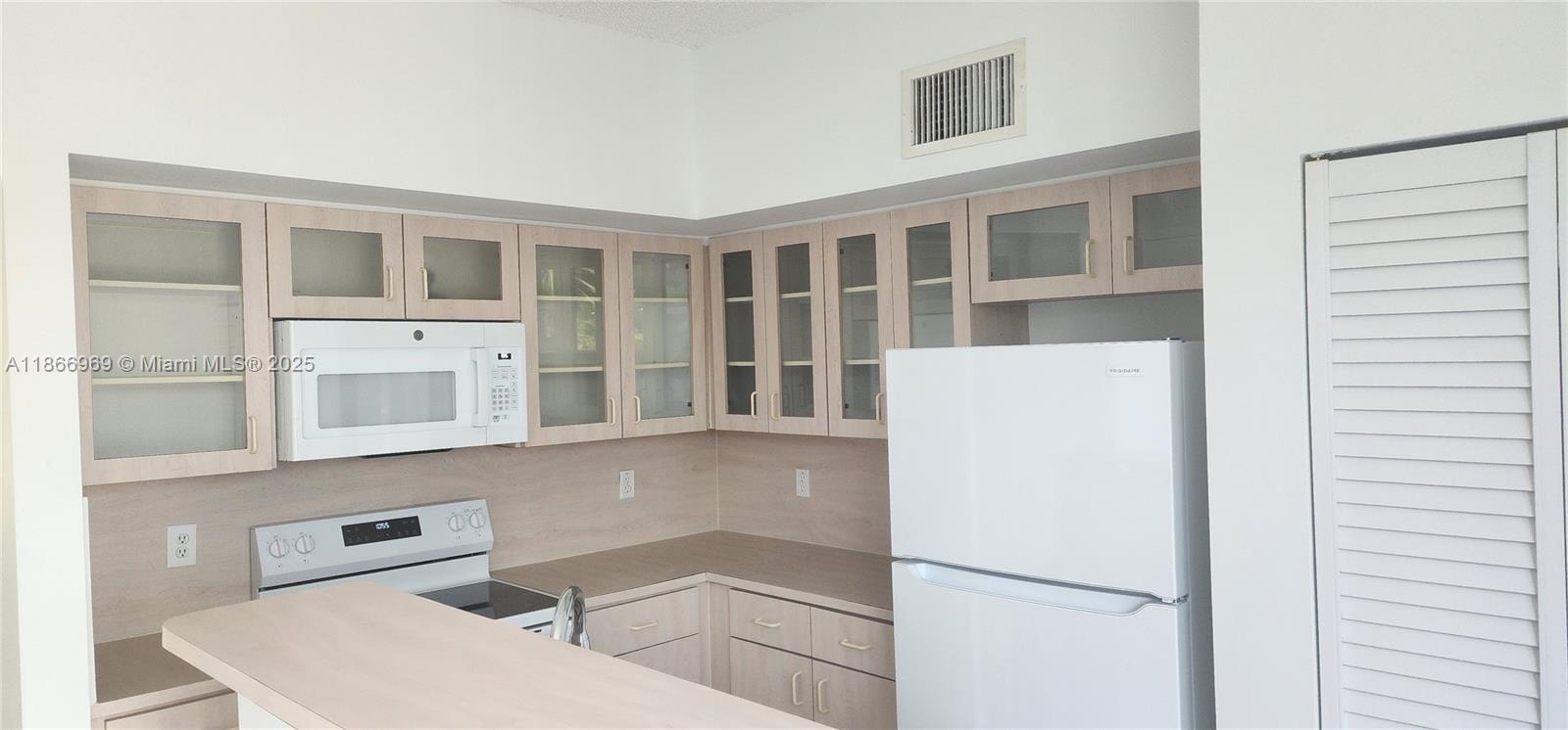 TIFFANY LAKES CONDO - Residential Lease