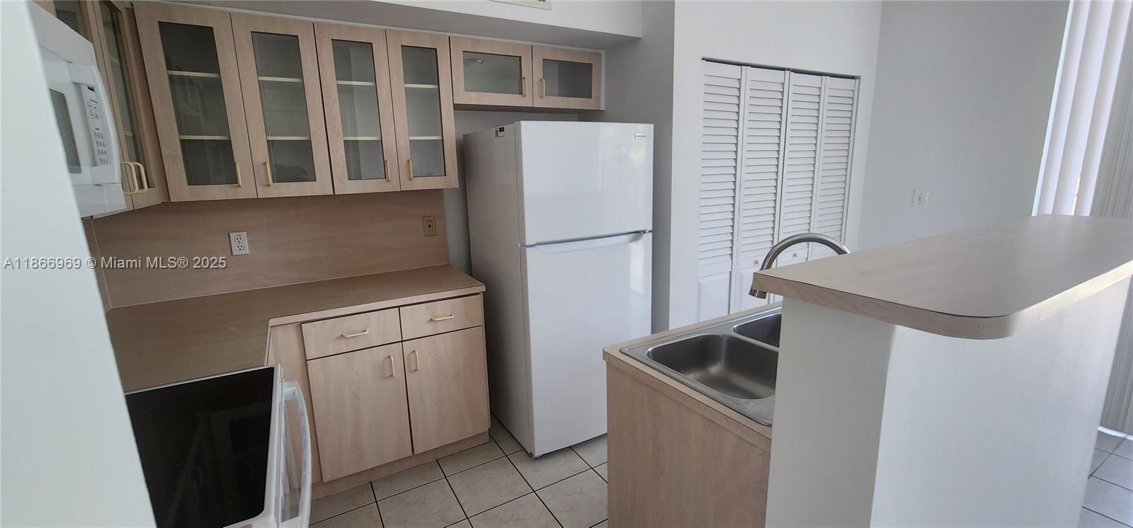 TIFFANY LAKES CONDO - Residential Lease