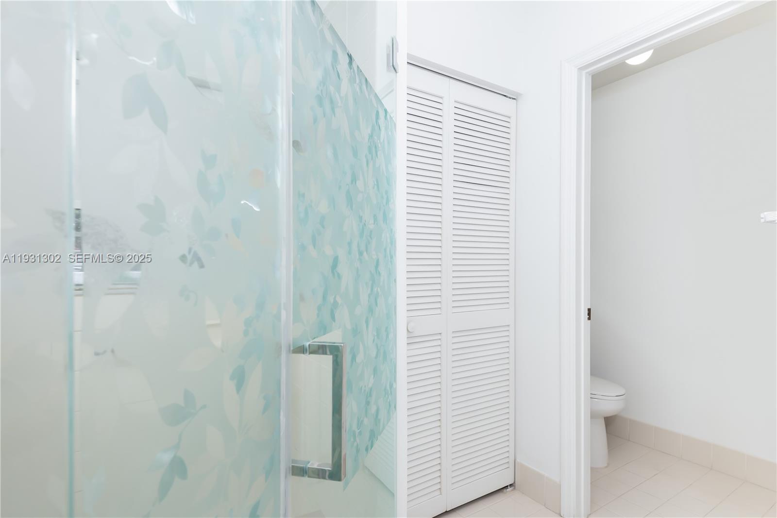 FLAMINGO ESTATES - Residential Lease