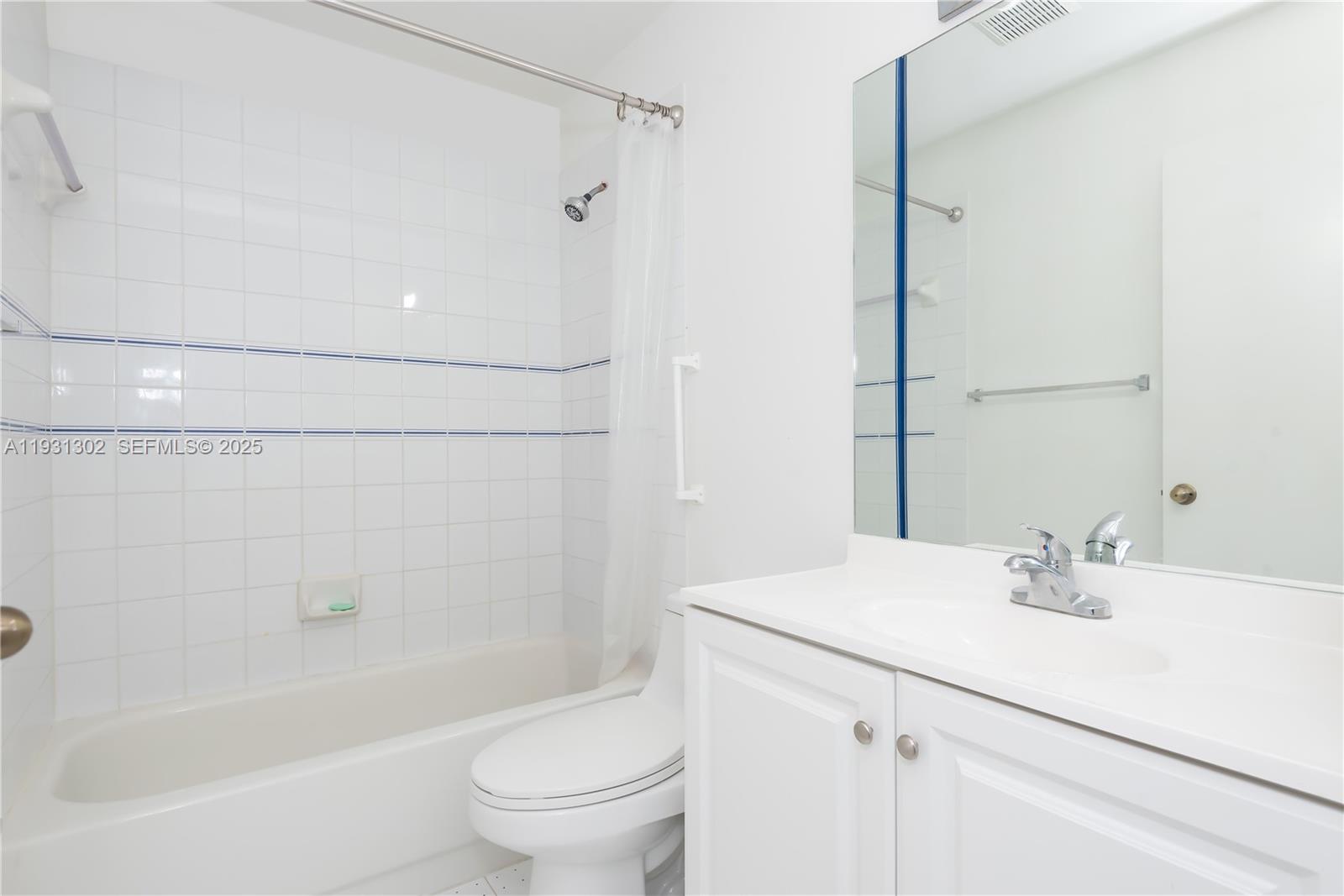 FLAMINGO ESTATES - Residential Lease