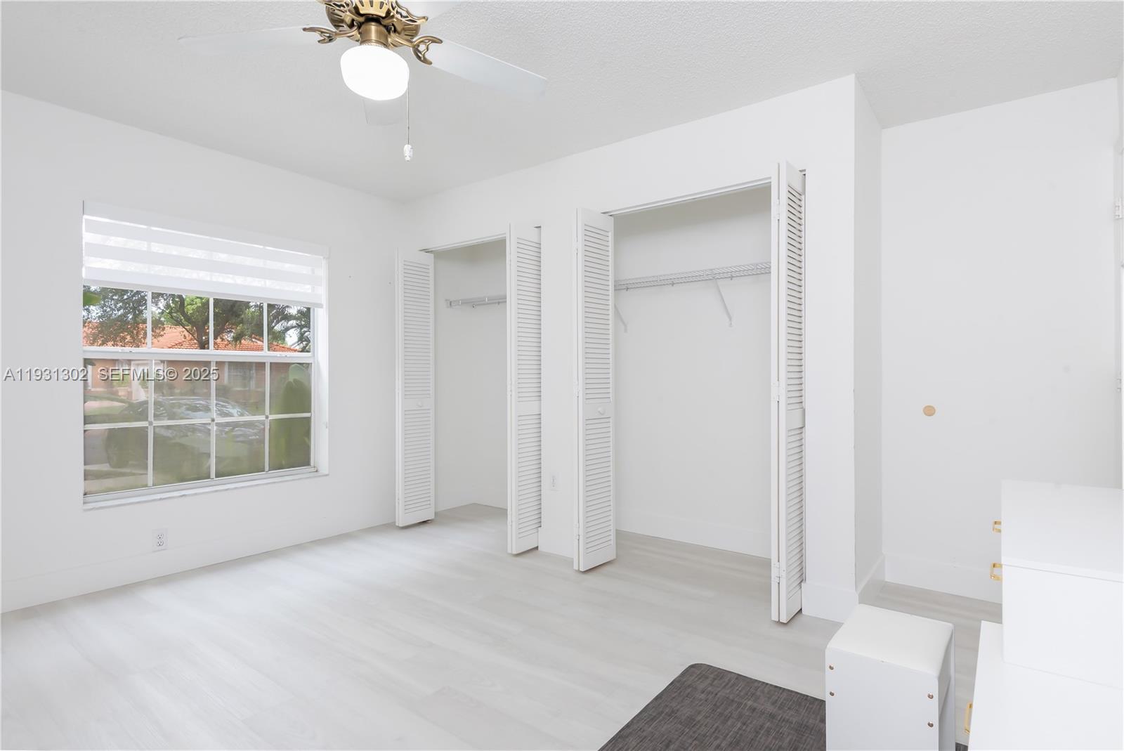 FLAMINGO ESTATES - Residential Lease