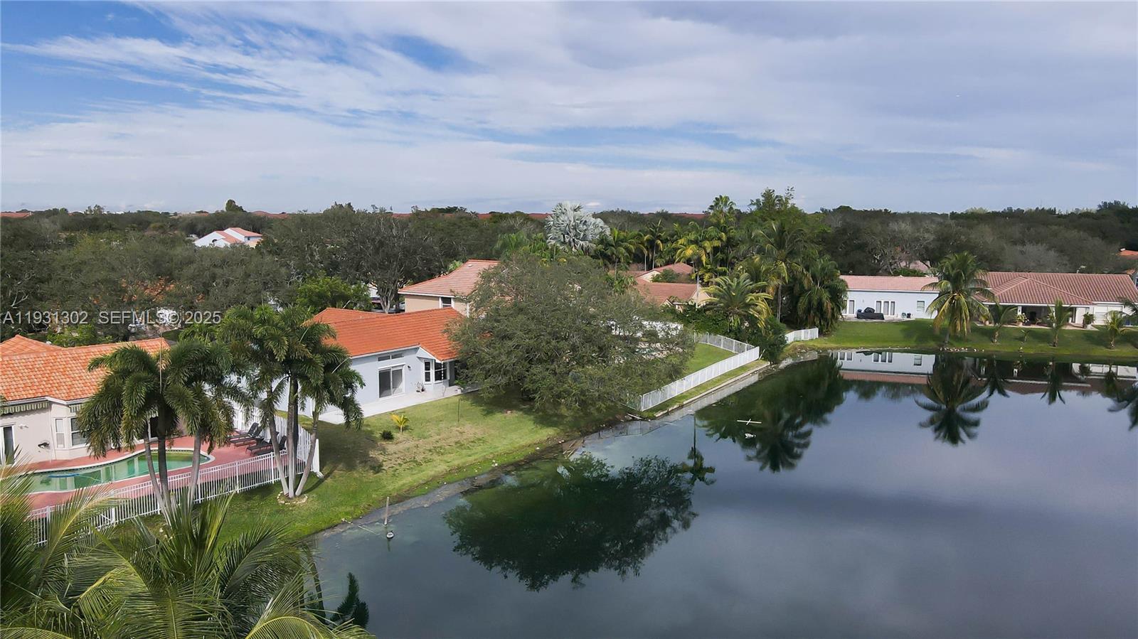 FLAMINGO ESTATES - Residential Lease