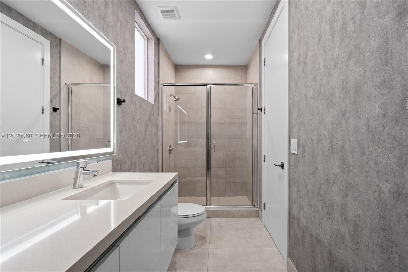 DORAL COMMONS RESIDENTIAL - Residential