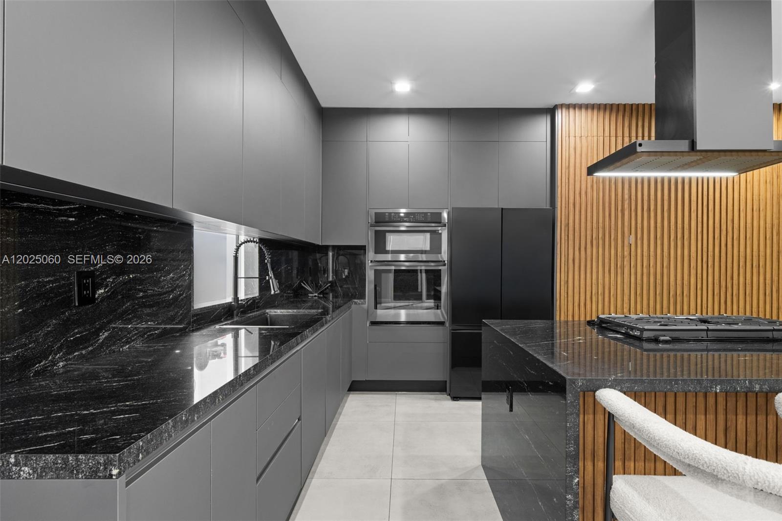 DORAL COMMONS RESIDENTIAL - Residential
