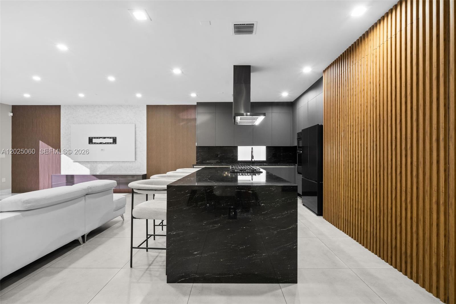 DORAL COMMONS RESIDENTIAL - Residential