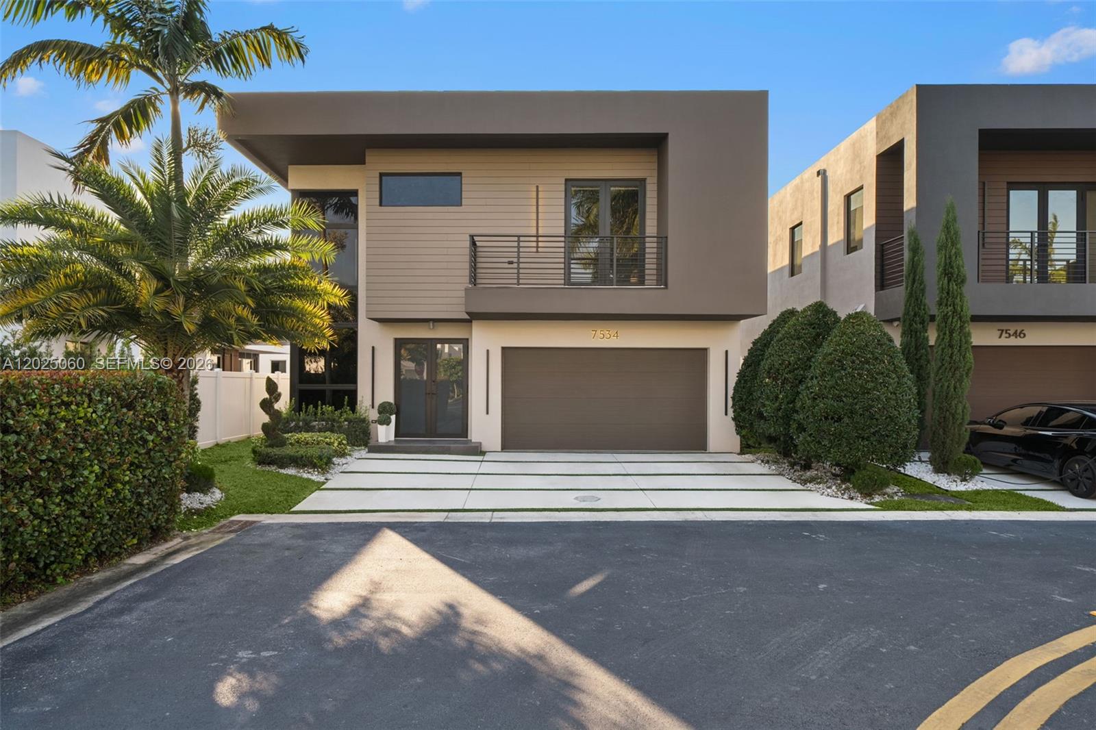 DORAL COMMONS RESIDENTIAL - Residential