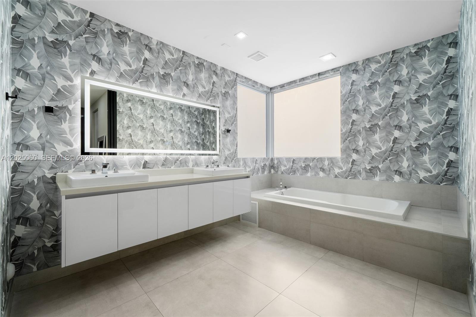 DORAL COMMONS RESIDENTIAL - Residential