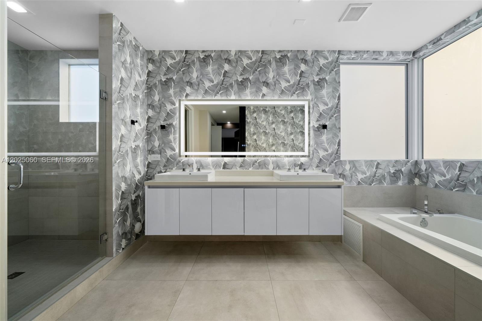 DORAL COMMONS RESIDENTIAL - Residential