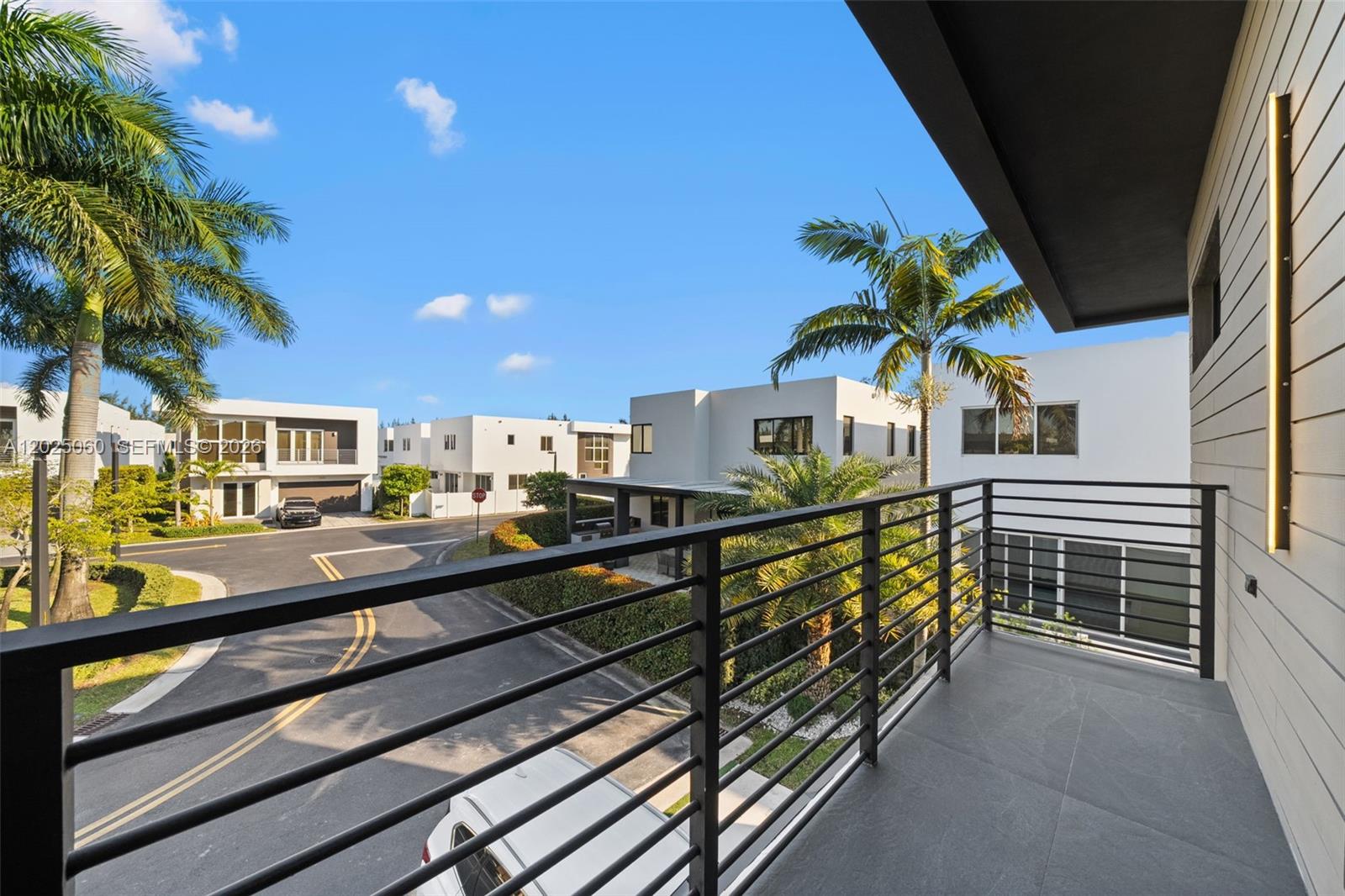 DORAL COMMONS RESIDENTIAL - Residential