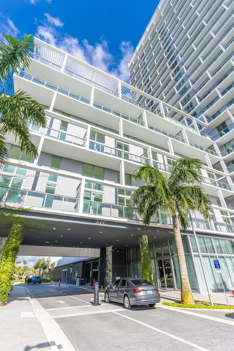2000 Metropica Way 2001