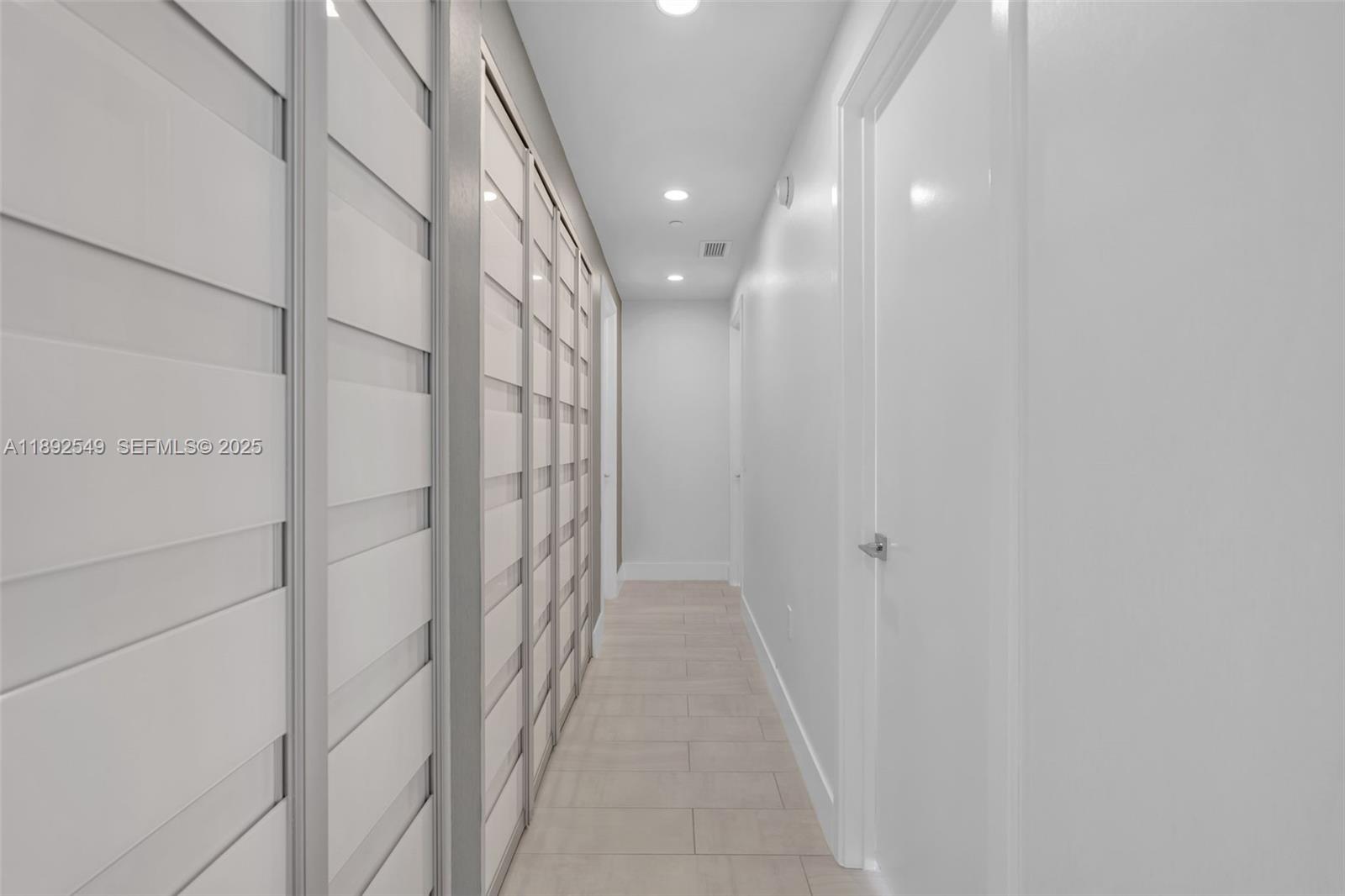 METROPICA NORTH TOWER ONE - Residential