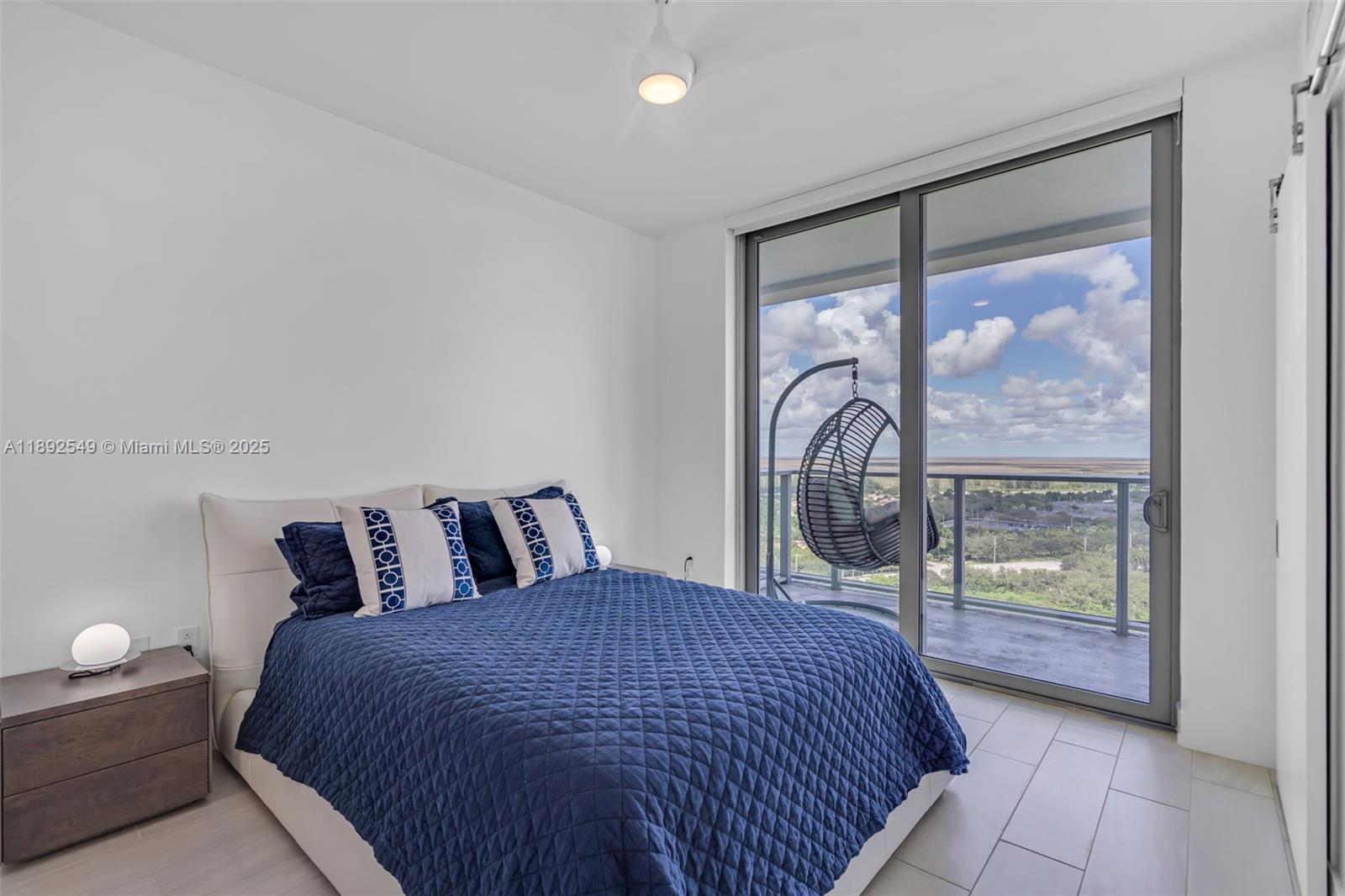 METROPICA NORTH TOWER ONE - Residential
