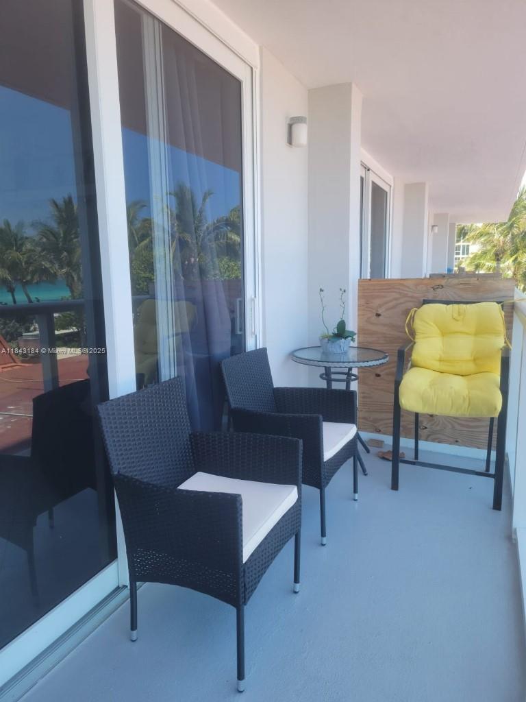THE AVENTURA BEACH CLUB C - Residential