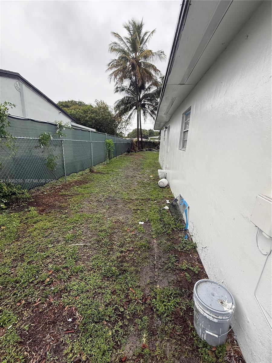 HYDE PARK FIRST SEC - Residential