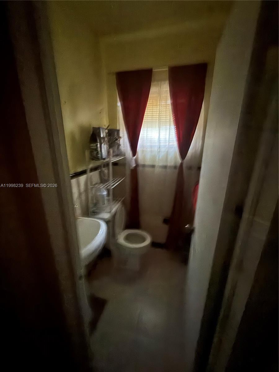 HYDE PARK FIRST SEC - Residential