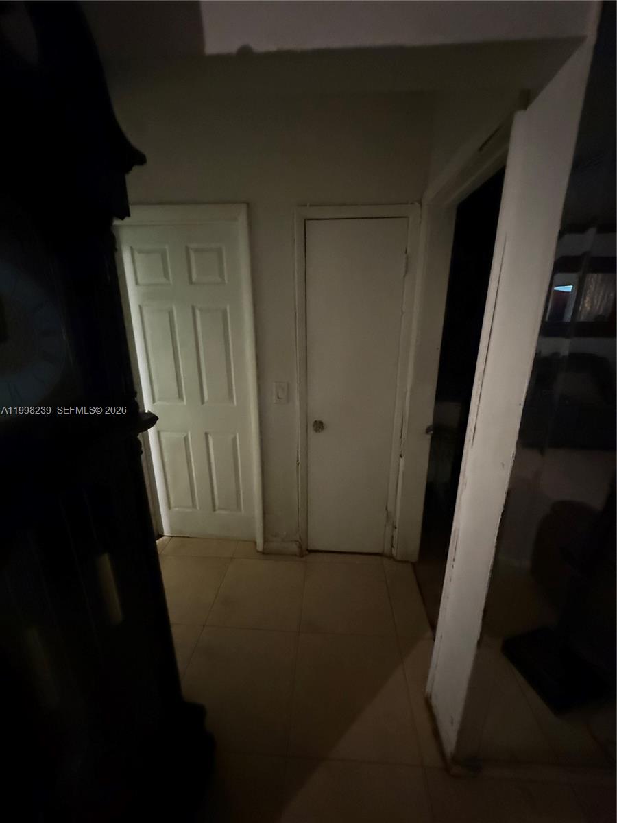 HYDE PARK FIRST SEC - Residential