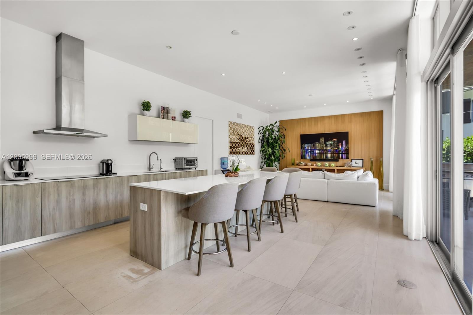 TROPICAL ISLE HOMES SUB - Residential