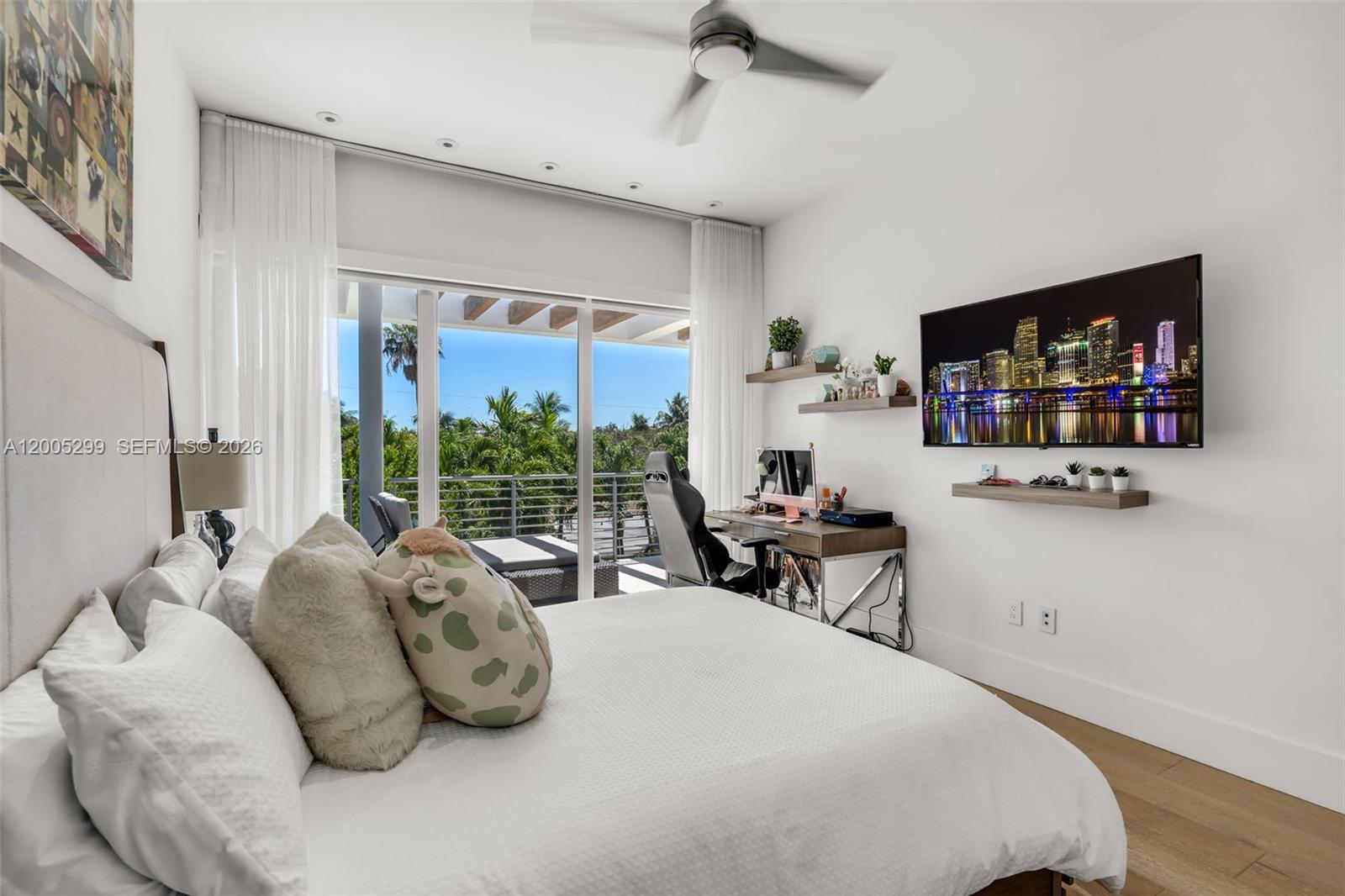 TROPICAL ISLE HOMES SUB - Residential