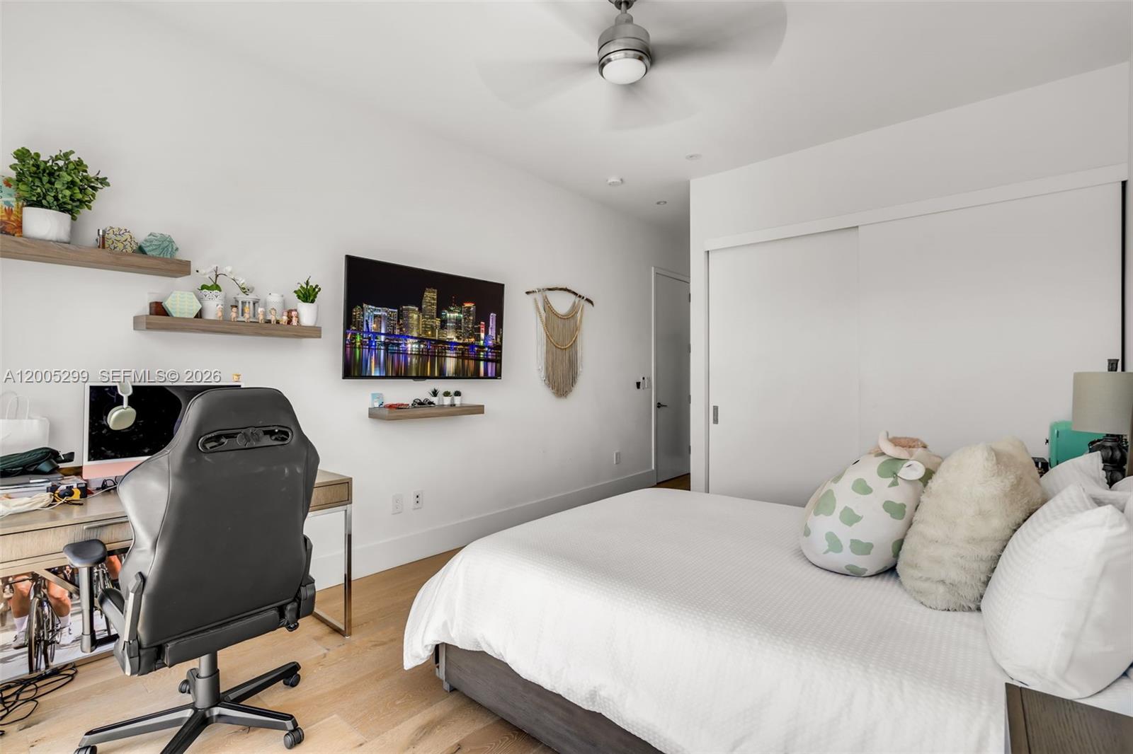 TROPICAL ISLE HOMES SUB - Residential