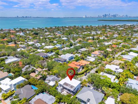 Tiny photo for 230 W Mcintyre St, Key Biscayne, FL 33149 (MLS # A12005299)