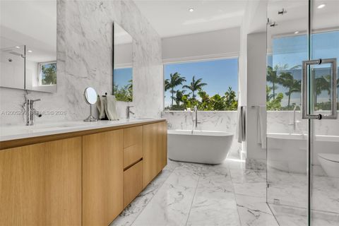 Tiny photo for 230 W Mcintyre St, Key Biscayne, FL 33149 (MLS # A12005299)