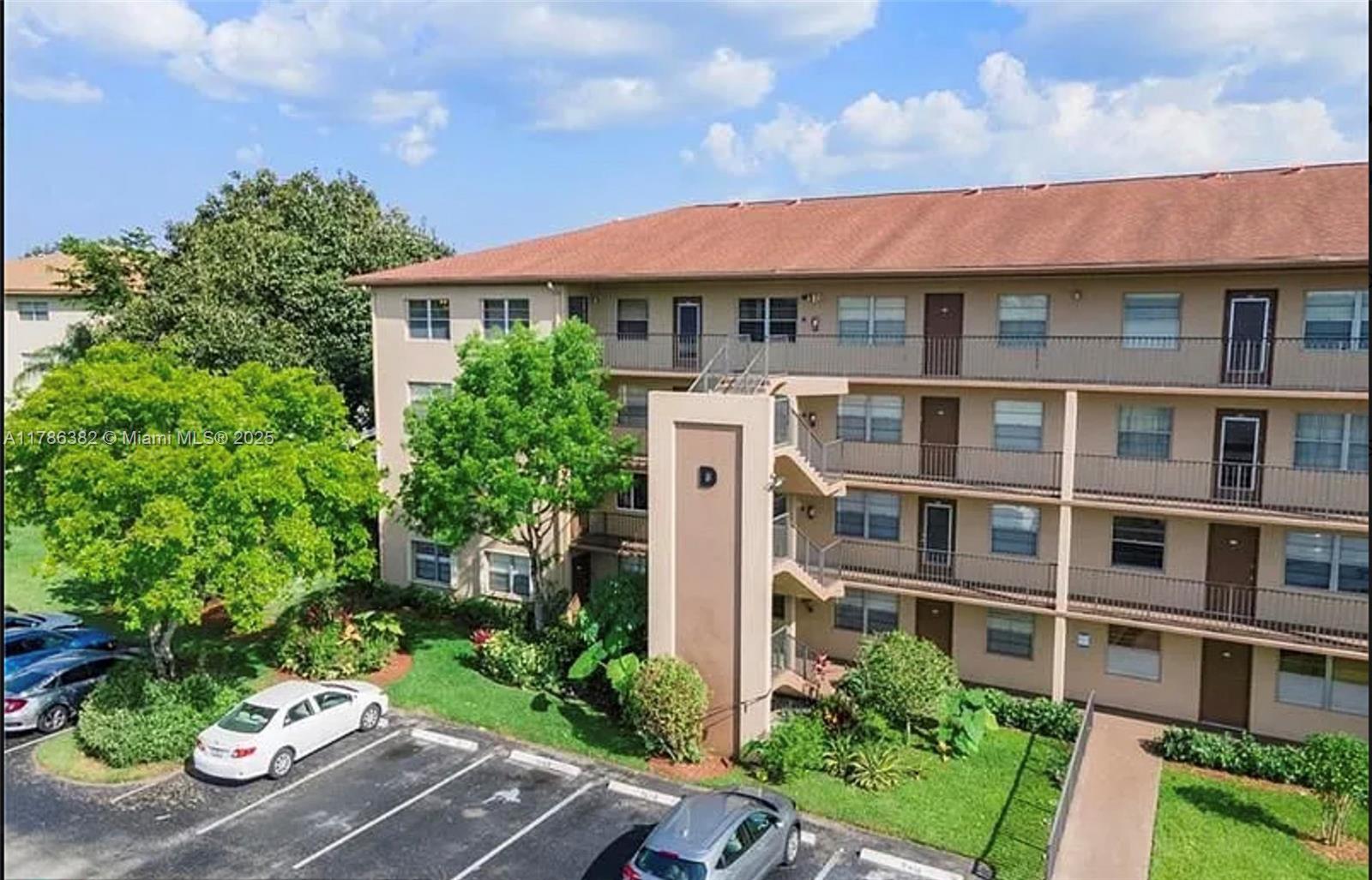NEW HAMPTON AT CENTURY VI - Residential