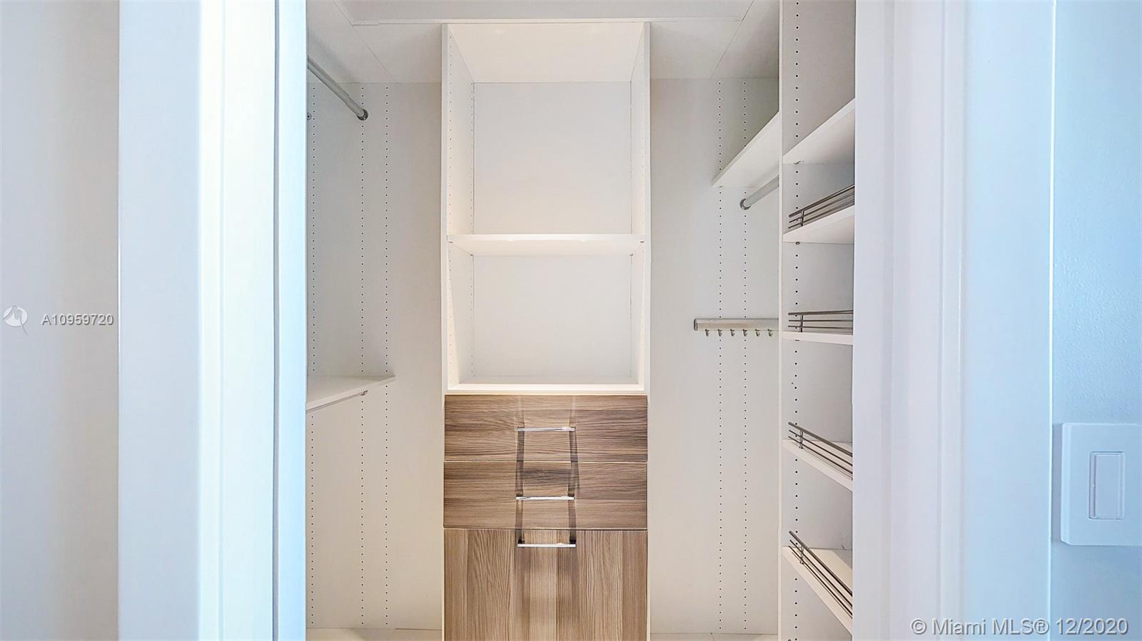 900 BISCAYNE BAY CONDO - Residential