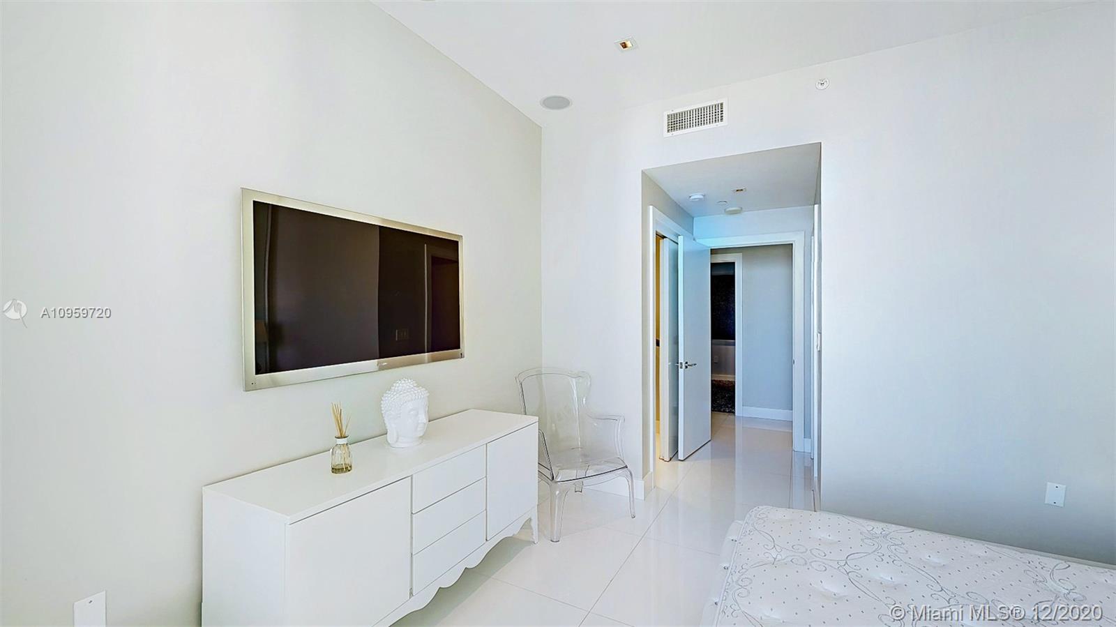 900 BISCAYNE BAY CONDO - Residential