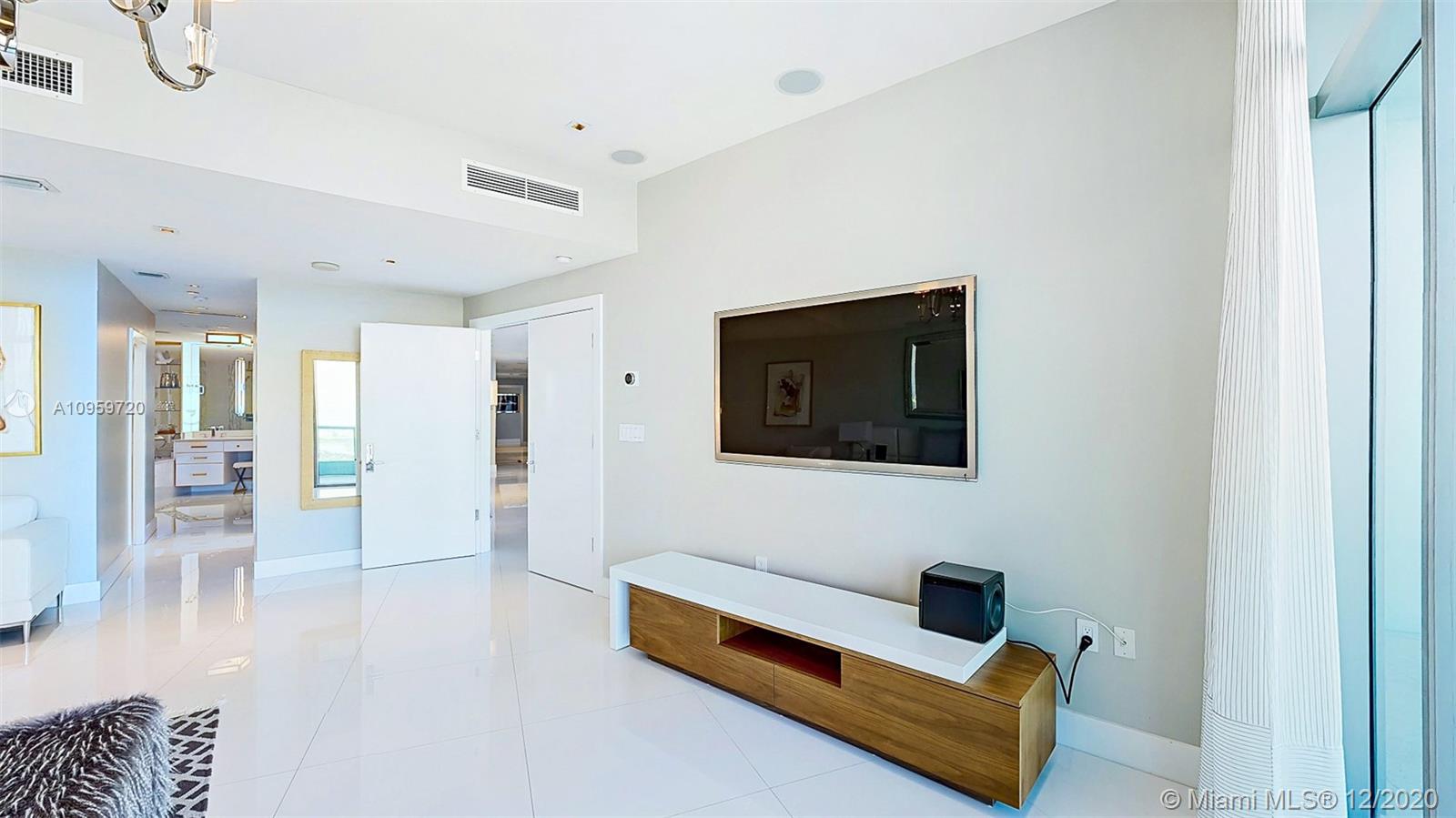 900 BISCAYNE BAY CONDO - Residential