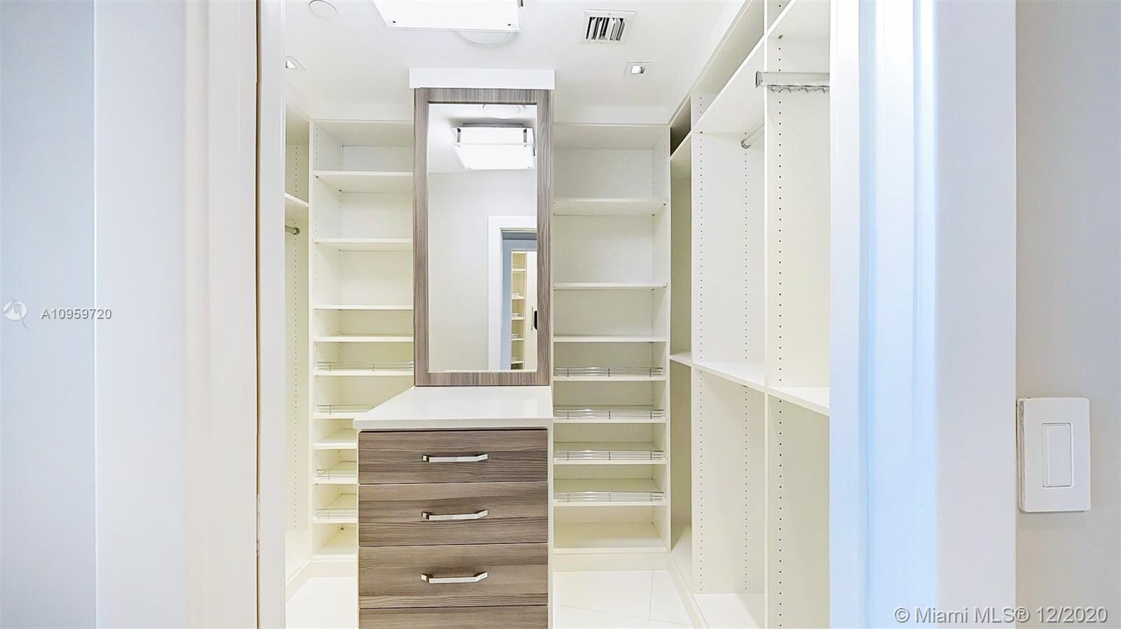 900 BISCAYNE BAY CONDO - Residential