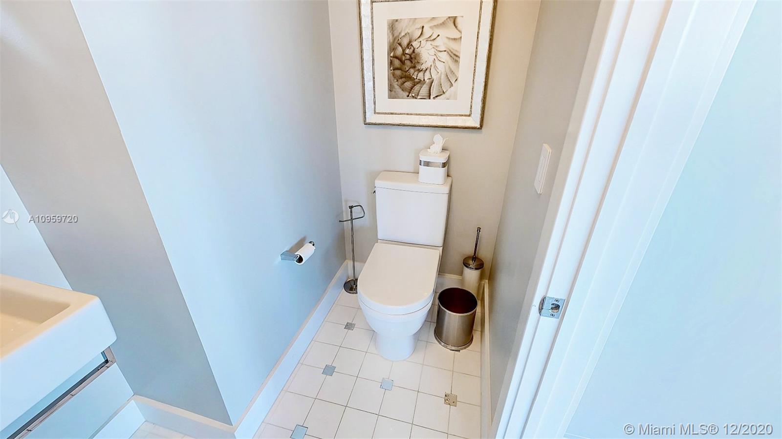 900 BISCAYNE BAY CONDO - Residential