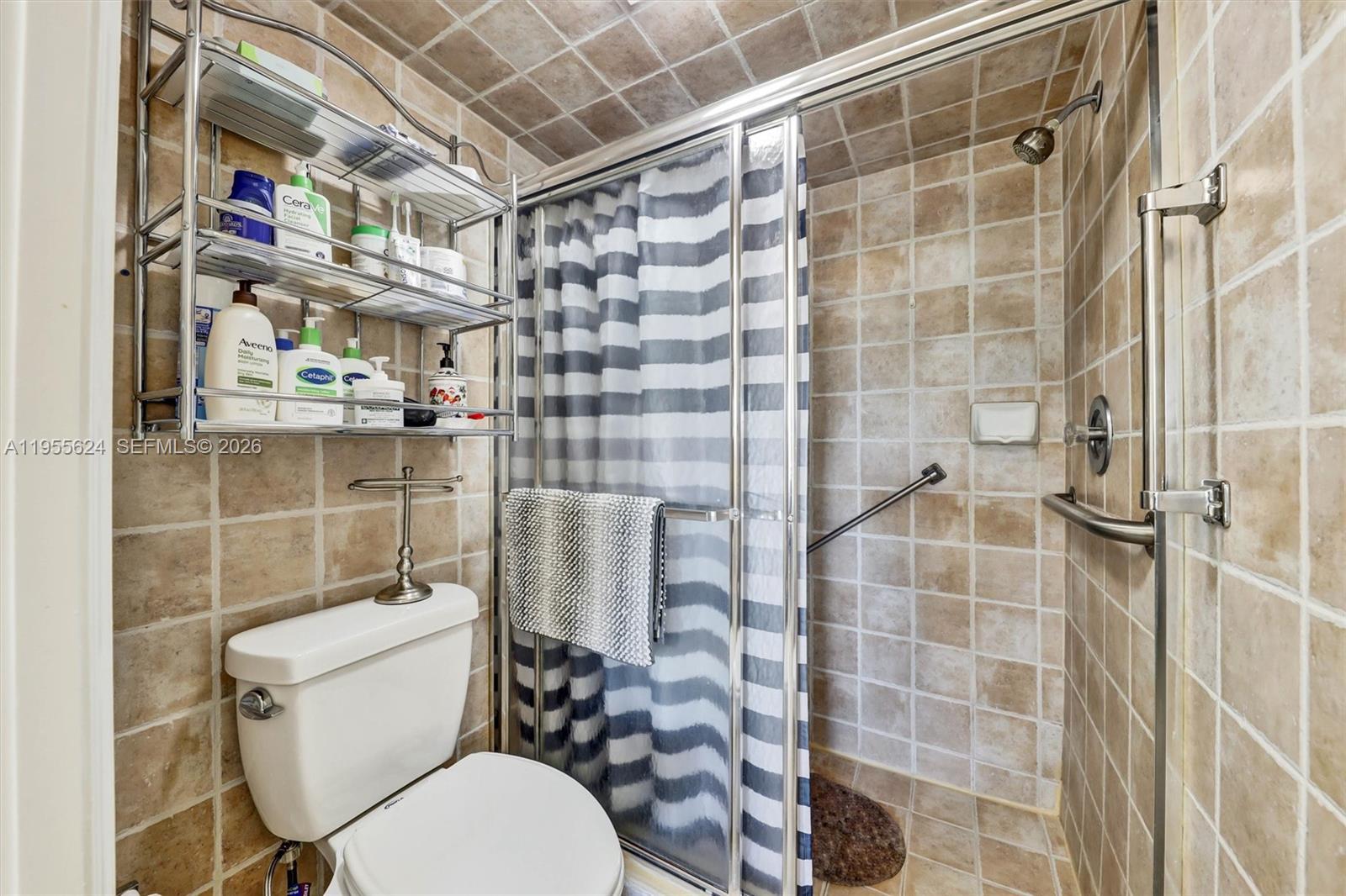 DEVON CONDOMINIUM G - Residential