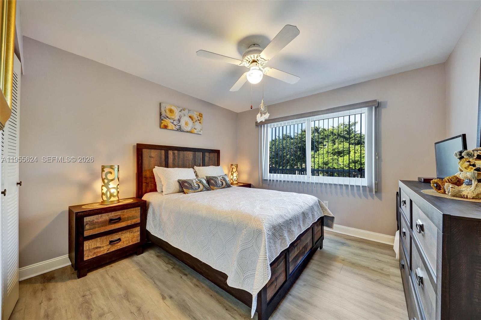 DEVON CONDOMINIUM G - Residential