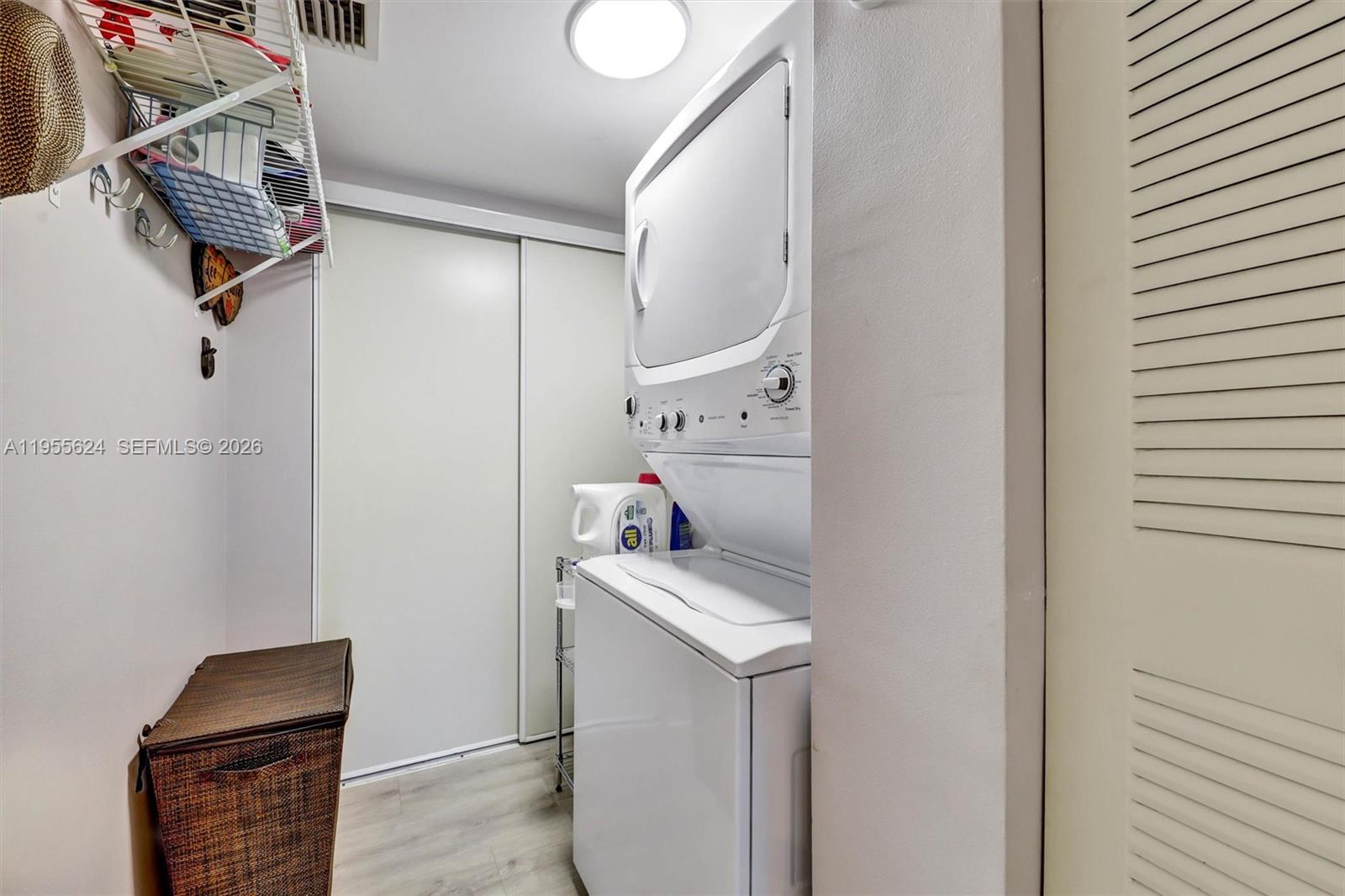 DEVON CONDOMINIUM G - Residential