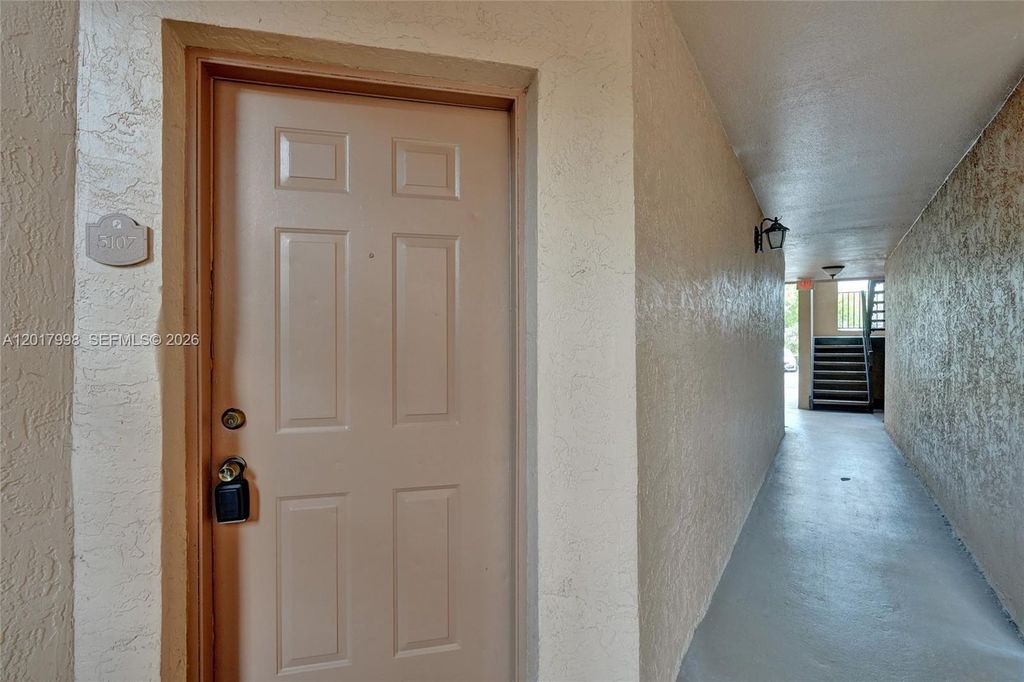 Photo of 2866 S University Dr #5107, Davie, FL 33328 (MLS # A12017998)
