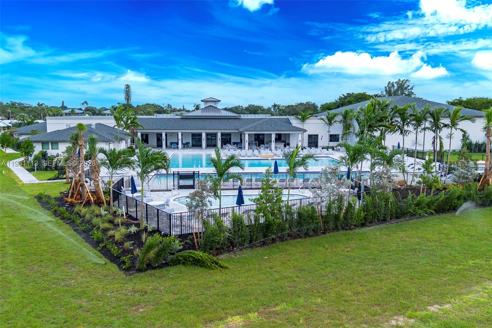 PALM GREENS AT VILLA DEL - Residential