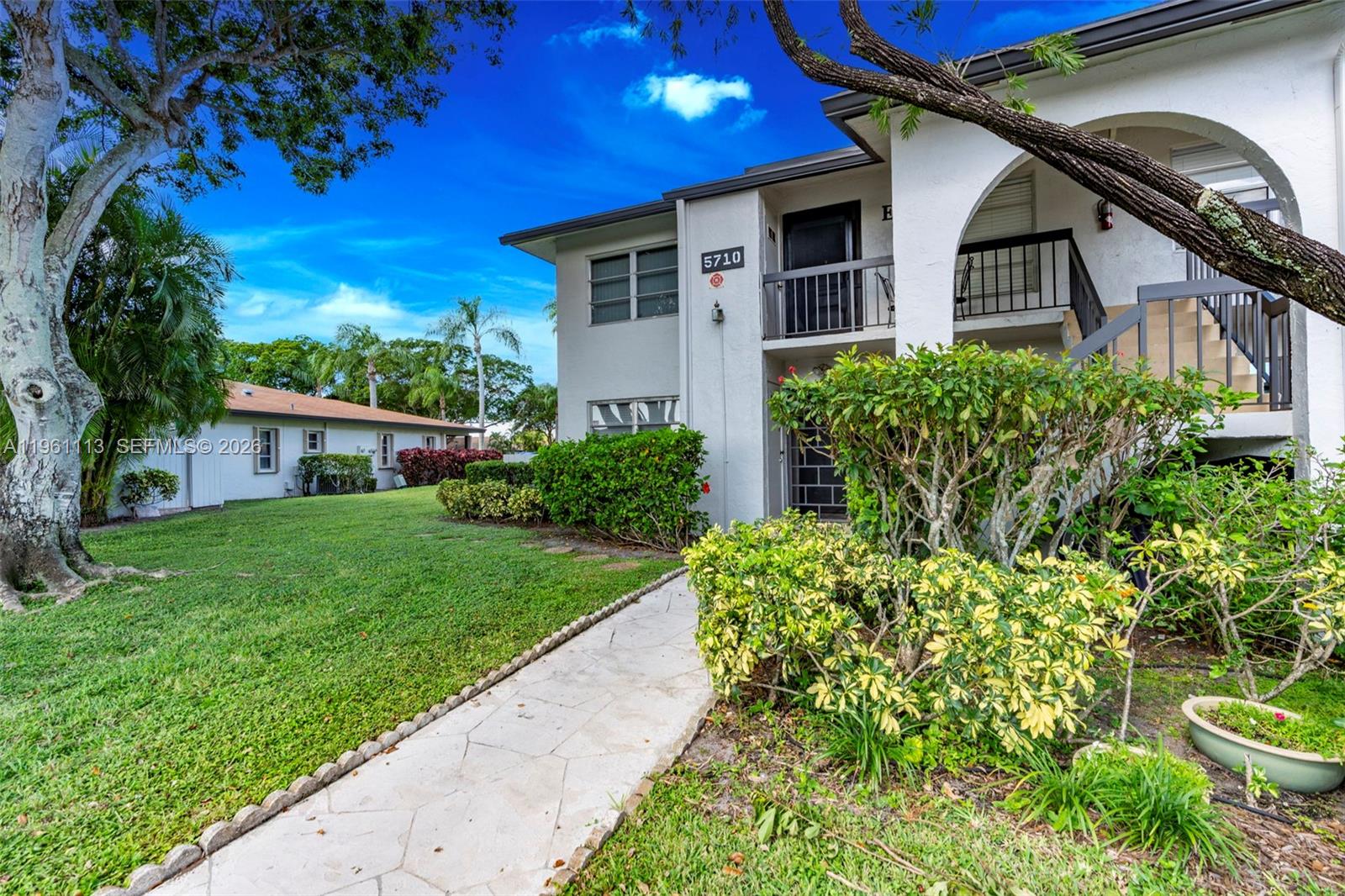 PALM GREENS AT VILLA DEL - Residential