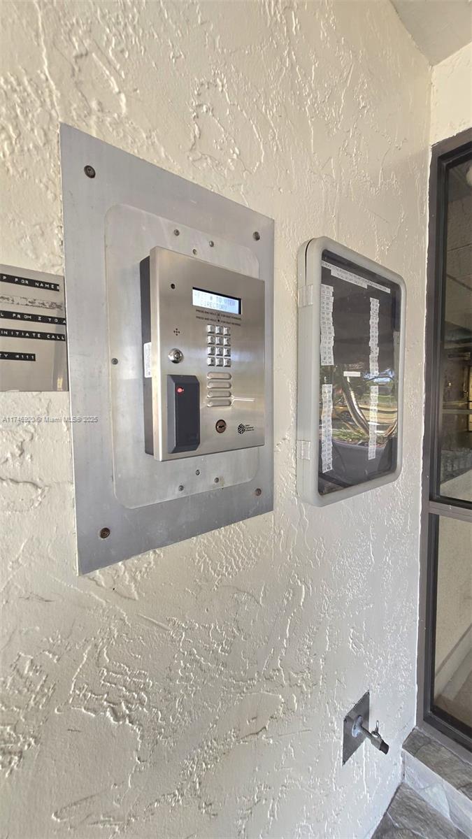 INVERWOOD CONDO - Residential