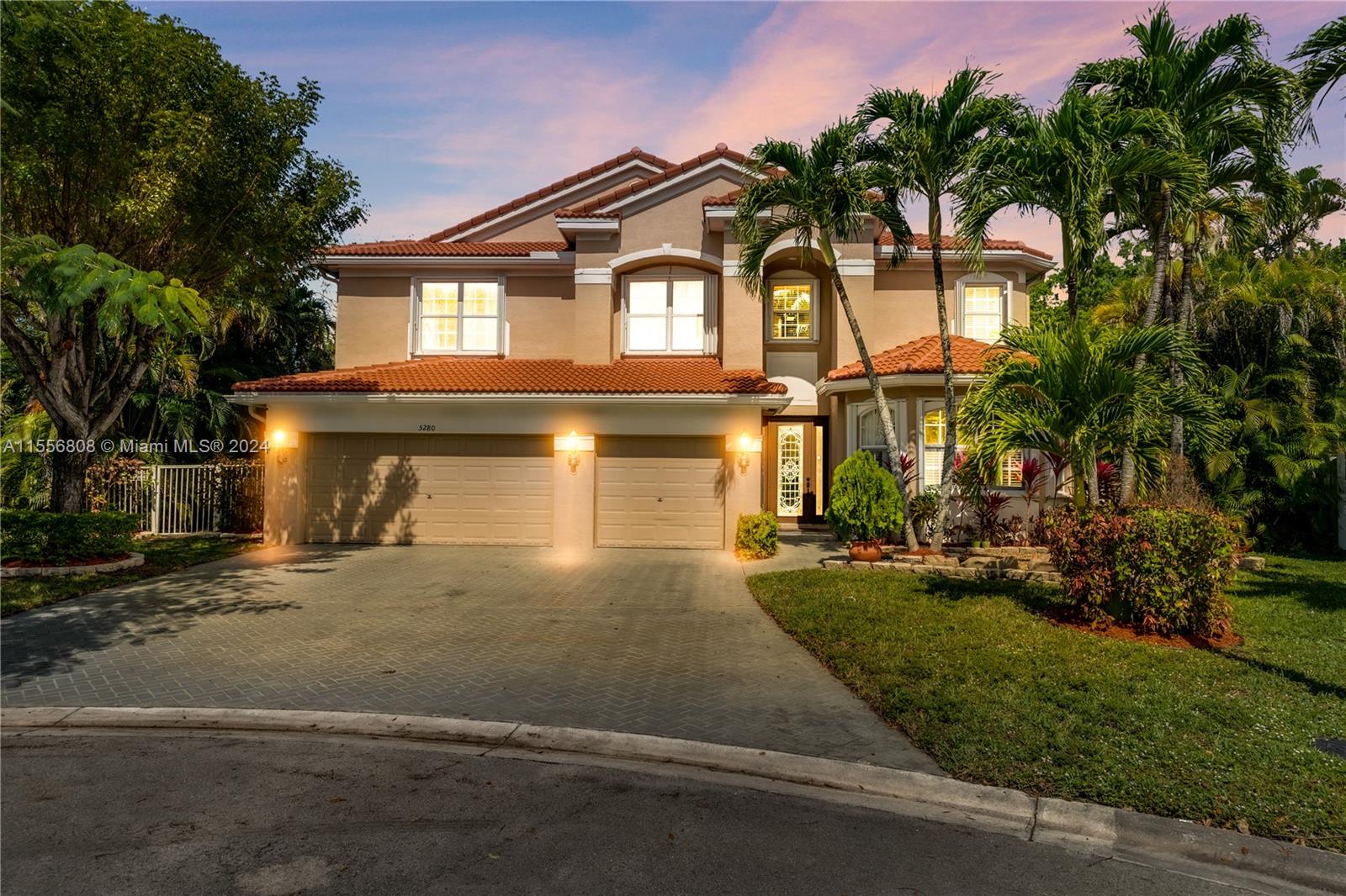 Property for Sale at 5280 Nw 95th Ave, Coral Springs, Broward County, Florida - Bedrooms: 6 
Bathrooms: 4  - $995,000