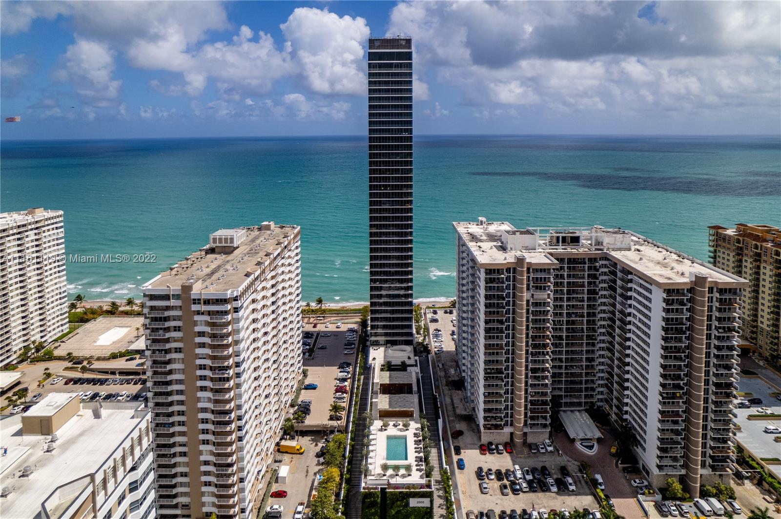 2000 Ocean - Residential