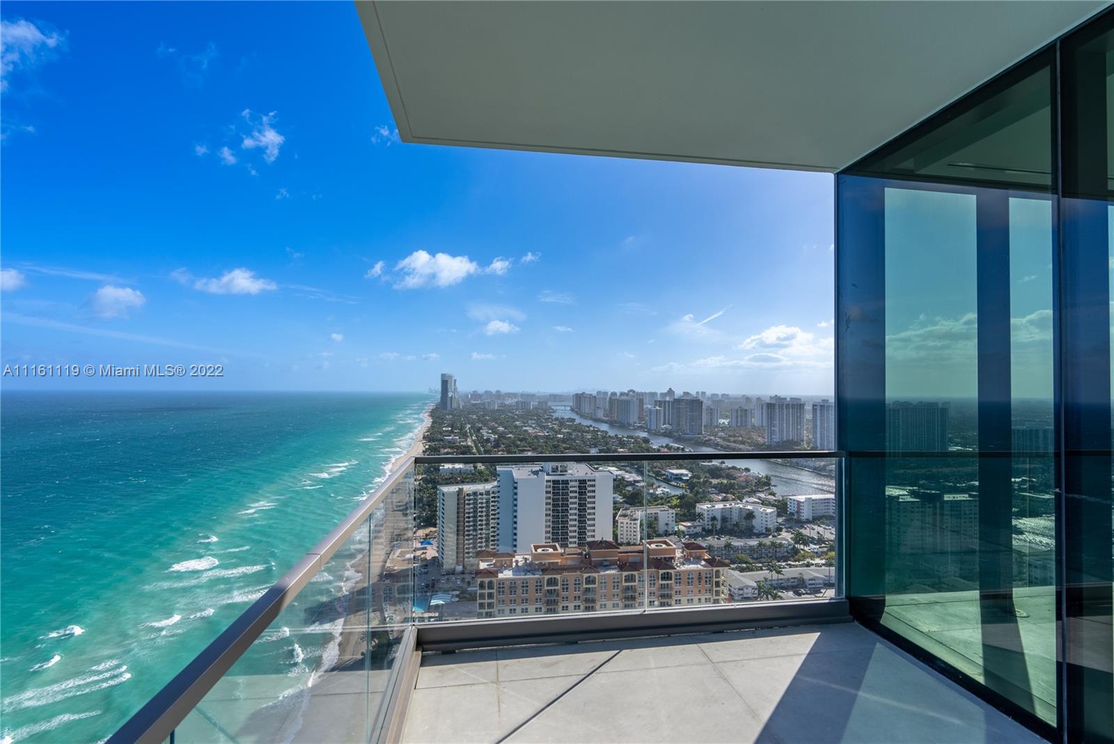 2000 Ocean - Residential