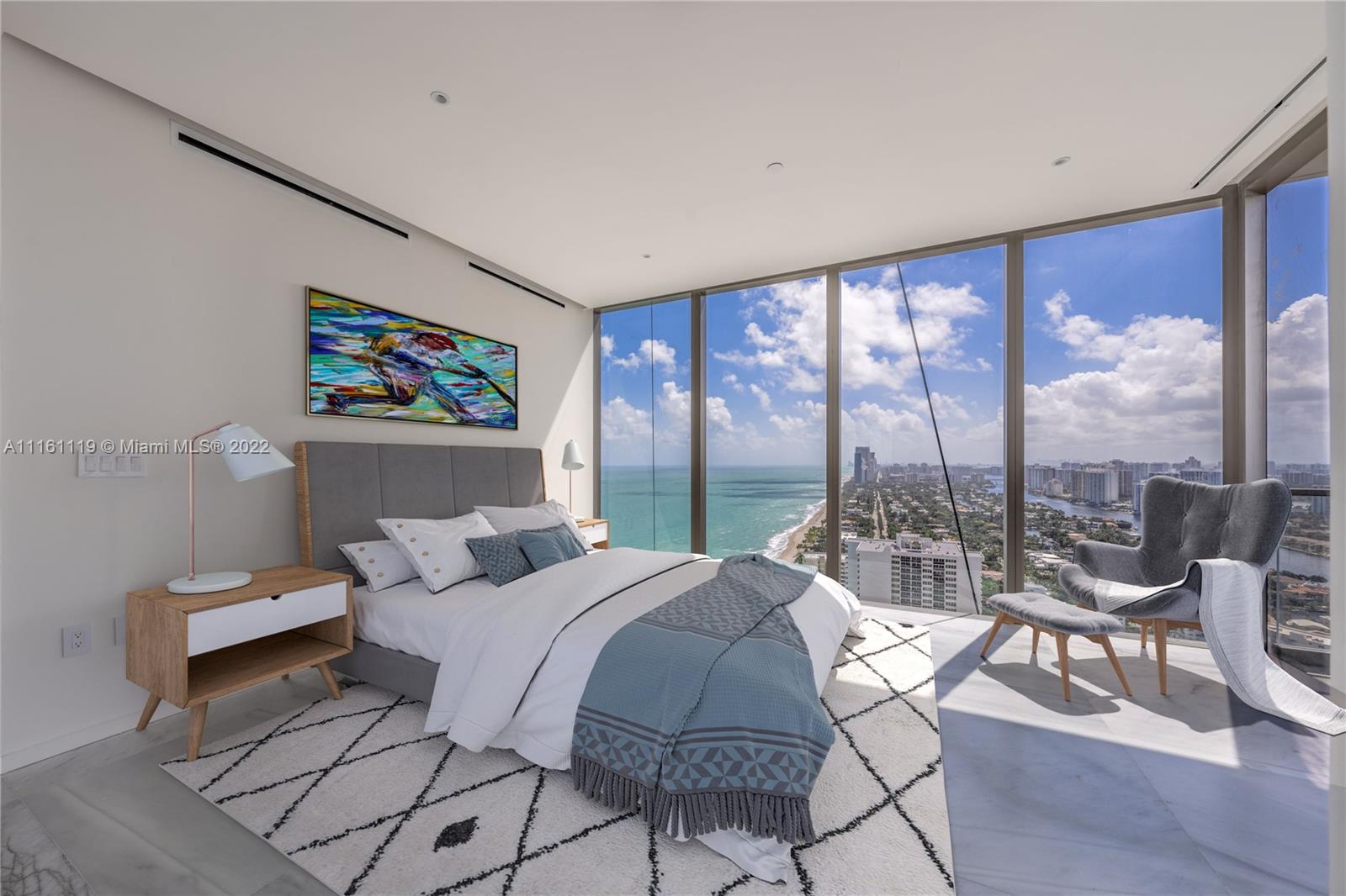 2000 Ocean - Residential