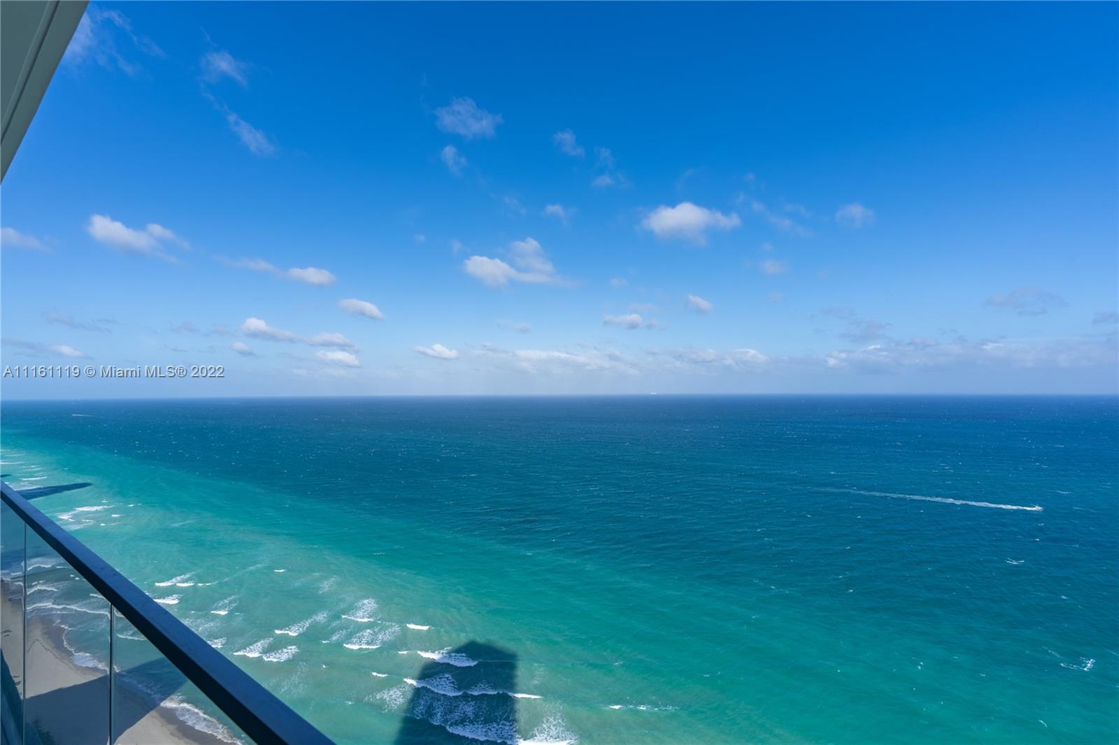 2000 Ocean - Residential