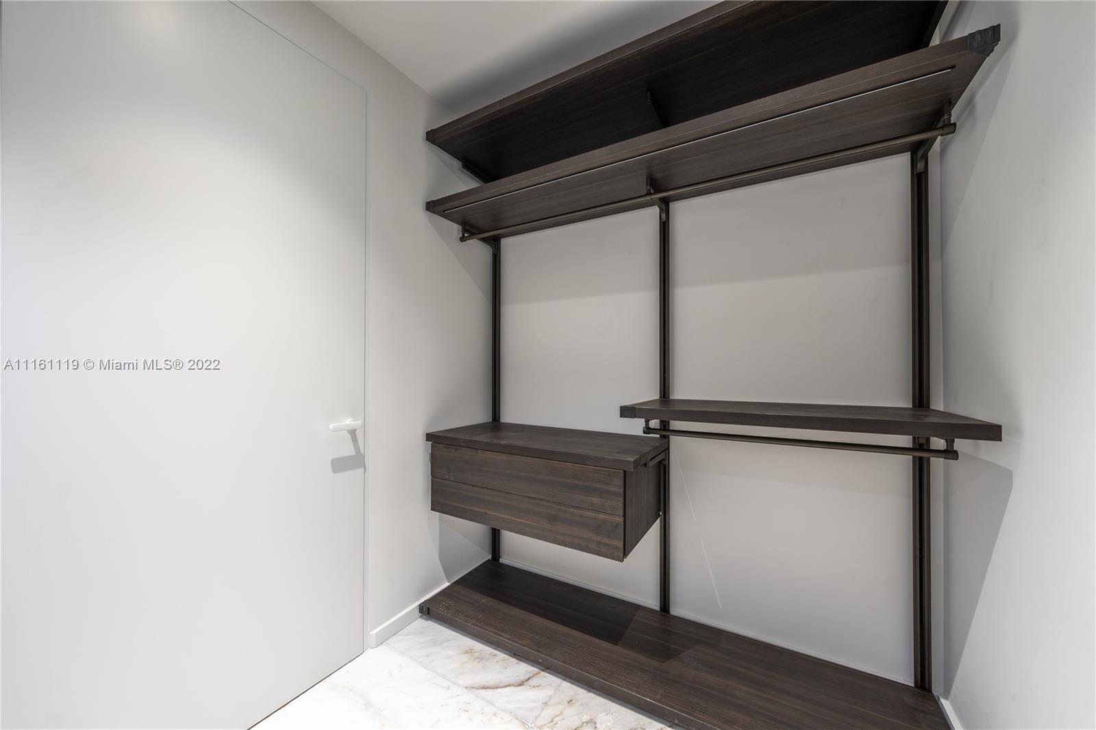 2000 Ocean - Residential