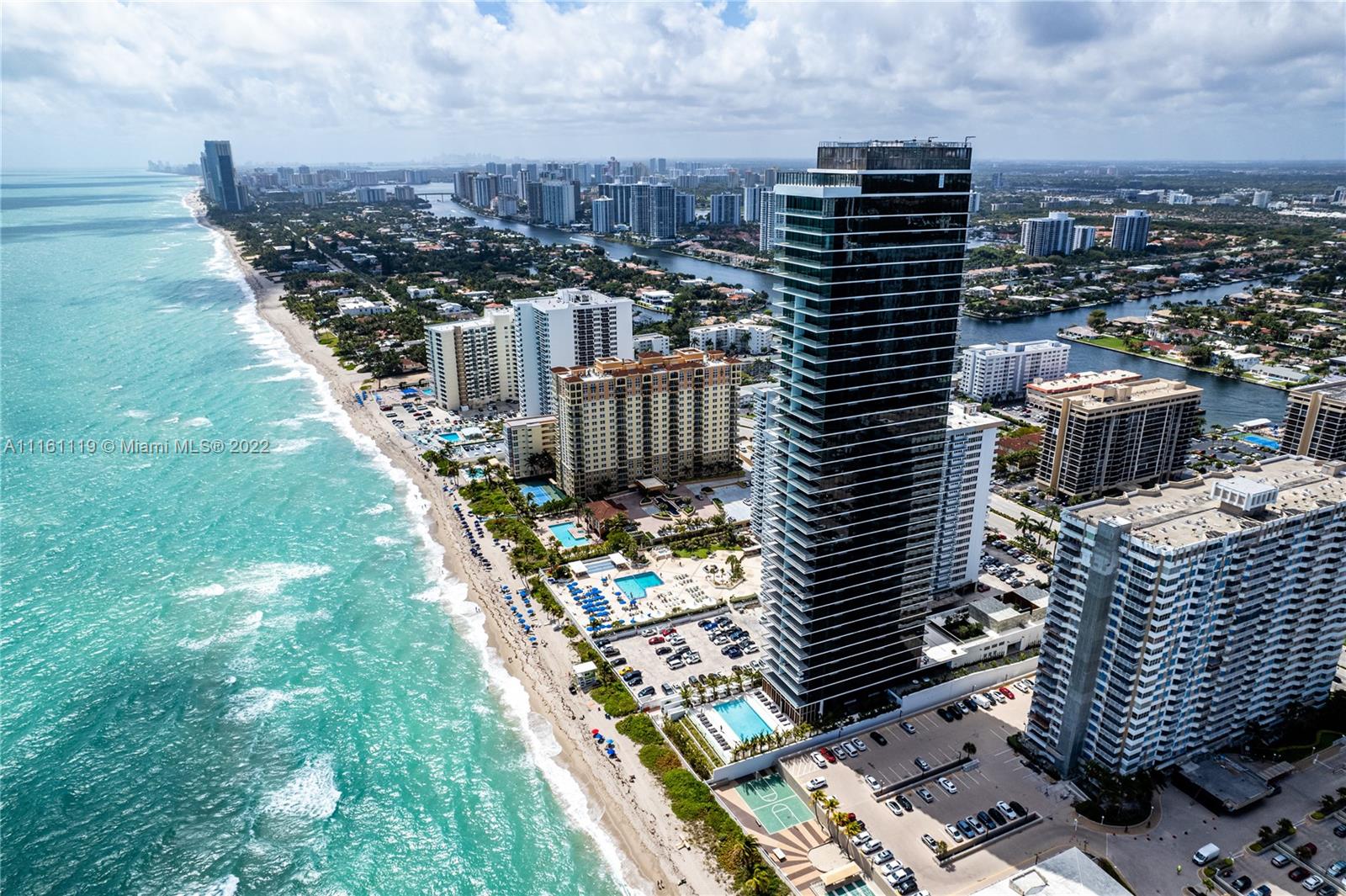 2000 Ocean - Residential